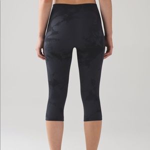 Lululemon Flow & Go Crop